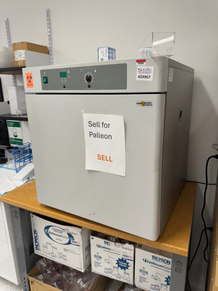 Image of VWR Incubator